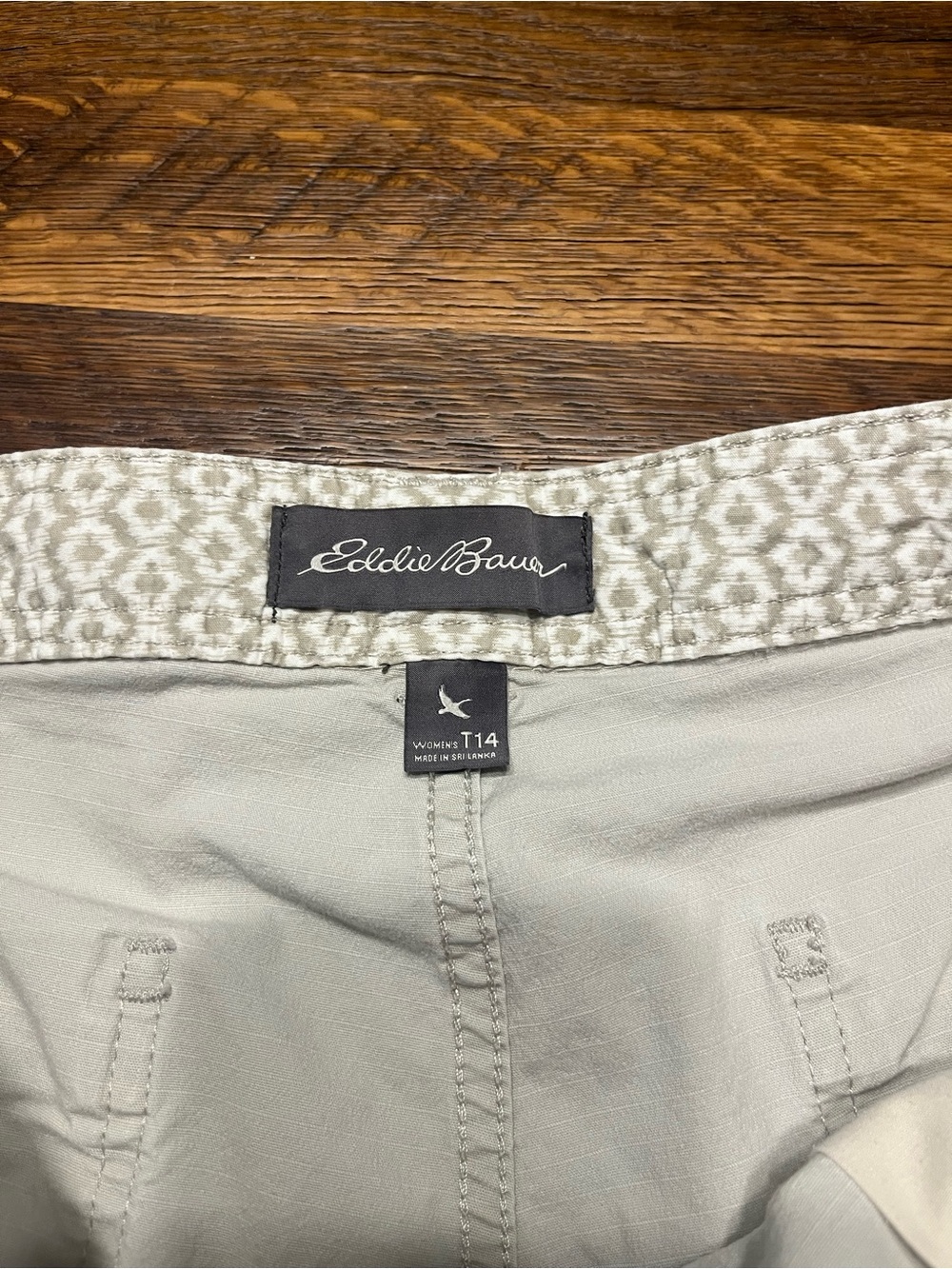 Eddie Bauer cargo capris size 14 - Picture 5 of 7